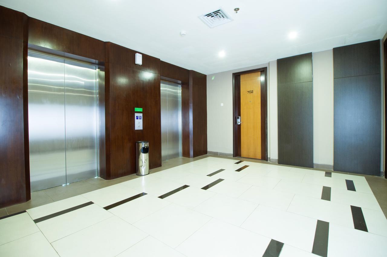 Reddoorz Near Roxy Hotel Jakarta Ngoại thất bức ảnh