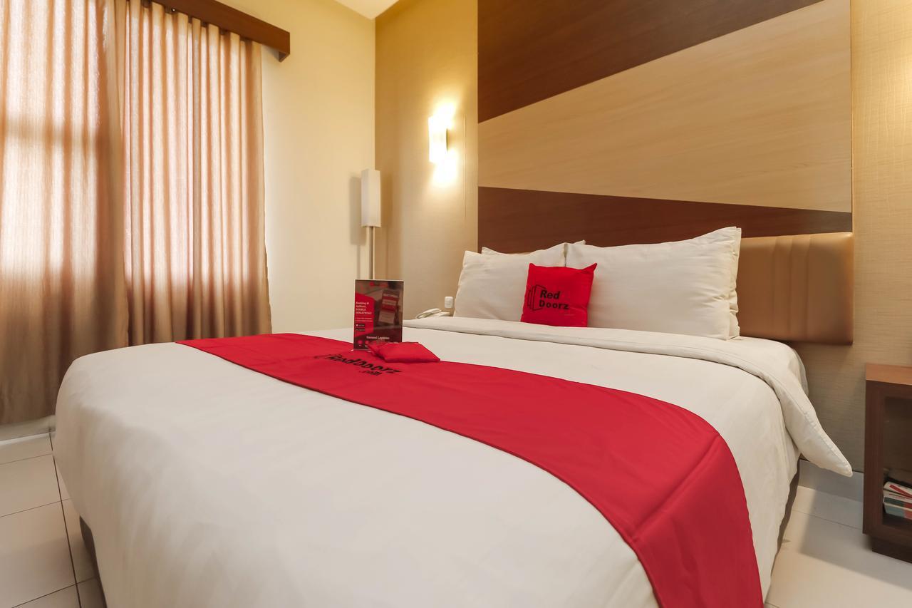 Reddoorz Near Roxy Hotel Jakarta Ngoại thất bức ảnh