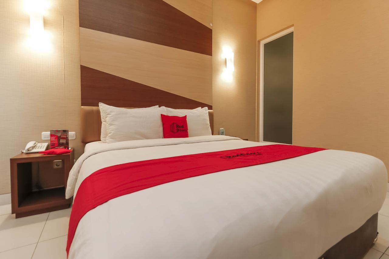 Reddoorz Near Roxy Hotel Jakarta Ngoại thất bức ảnh